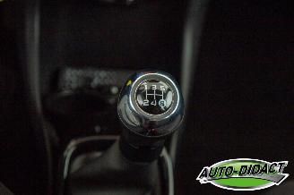 Peugeot 108 1.2 VTi Allure Clima Cruise Control picture 9