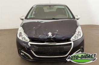 Peugeot 208 1.2 Airco Navi picture 31