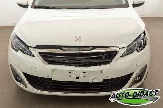 Peugeot 308 1.2 Clima Navi Pano Camera picture 35
