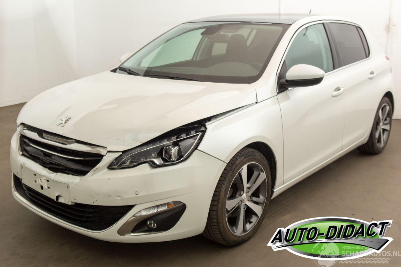 Peugeot 308 1.2 Clima Navi Pano Camera