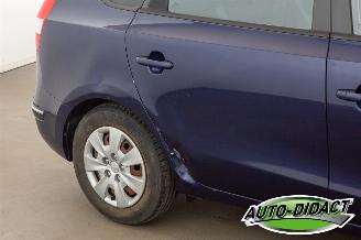 Hyundai I-30 1.6i Dynamic Airco picture 31