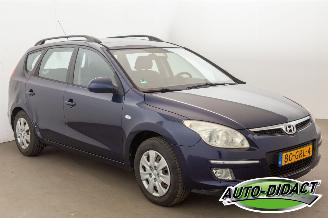 Hyundai I-30 1.6i Dynamic Airco picture 2