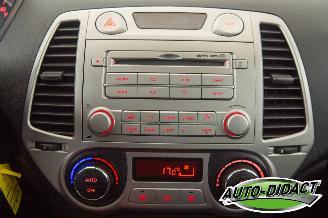 Hyundai I-20 1.2i Clima Business Edition picture 8