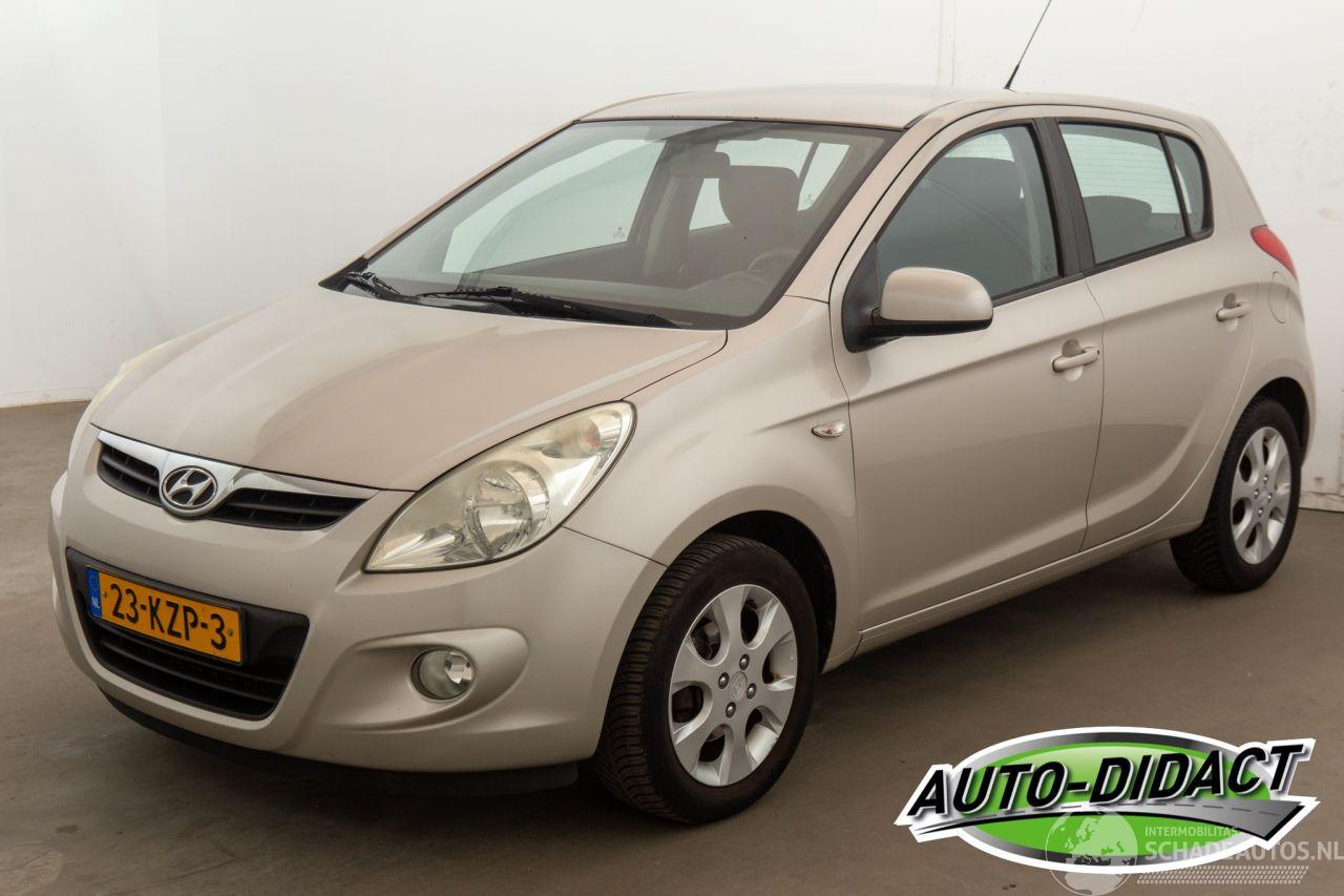 Hyundai I-20 1.2i Clima Business Edition