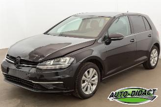 Schadeauto Volkswagen Golf 1.0 TSI Clima Navi Camera 2018/1