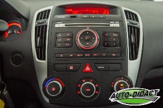 Kia Cee d 1.4 CVVT Airco X-tra picture 9