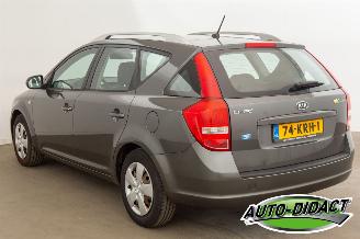 Kia Cee d 1.4 CVVT Airco X-tra picture 3