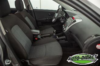 Kia Cee d 1.4 CVVT Airco X-tra picture 18