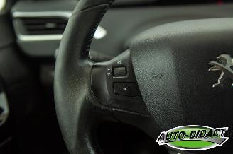Peugeot 208 1.2 Airco Navi picture 12