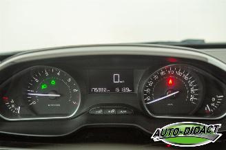Peugeot 208 1.2 Airco Navi picture 6