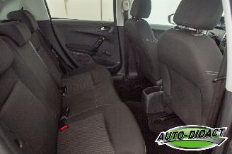 Peugeot 208 1.2 Airco Navi picture 20