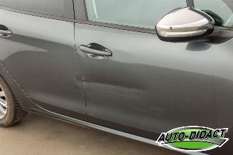 Peugeot 208 1.2 Airco Navi picture 27