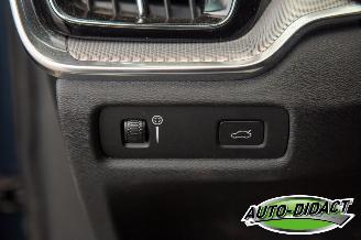 Volvo V-60 2.0 B4 Automaat Clima Navi Leder R-Design picture 13