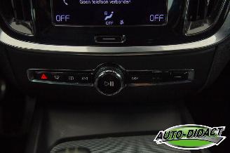 Volvo V-60 2.0 B4 Automaat Clima Navi Leder R-Design picture 8