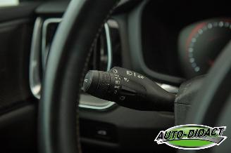 Volvo V-60 2.0 B4 Automaat Clima Navi Leder R-Design picture 16