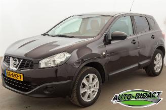 skadebil auto Nissan Qashqai 1.6 Airco 2013/12
