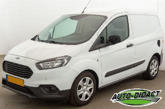 krockskadad bil bedrijf Ford Transit Connect 1.5 TDCI 69.535 km Navi Airco Trend Duratorq S&S 2021/10