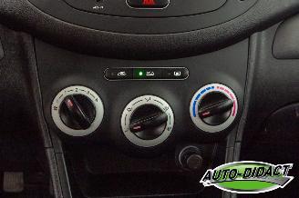 Hyundai I-10 1.1 Active 124.150 km picture 8
