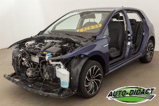 krockskadad bil auto Volkswagen Golf 1.5 eTSI Automaat R-Line Business 2021/2