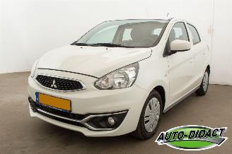 krockskadad bil auto Mitsubishi Space-star 1.0 Cool+ 82.776 km Airco 2019/3
