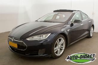 damaged passenger cars Tesla Model S 85 Base Automaat Clima Navi Camera 2015/6