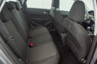 Peugeot 308 1.2 PureTech Clima Navi Blue Lease picture 20