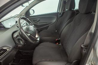 Lancia Ypsilon 0.9 TwinAir Automaat 127.914 km Airco Gold picture 21