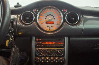 Mini One 1.6 Cabrio picture 13