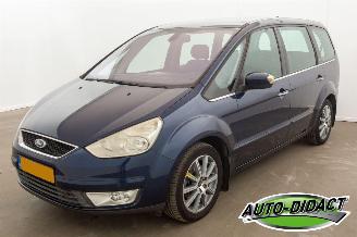 skadebil auto Ford Galaxy 2.0-16V 7p. Clima Ghia Limited 2010/2