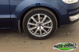 Ford Galaxy 2.0-16V 7p. Clima Ghia Limited picture 31