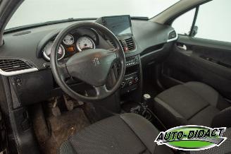 Peugeot 207 1.4 VTi X-line Airco picture 19