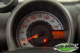 Peugeot 107 1.0-12V Airco Millesim 200 picture 6