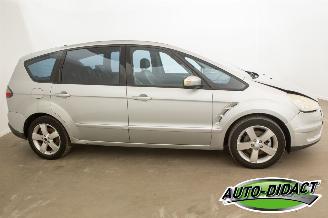 Ford S-Max 2.0-16V Clima Navi picture 32