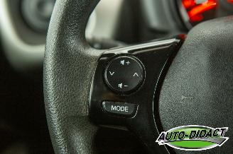 Peugeot 108 1.0 e-VTi Airco Active picture 11