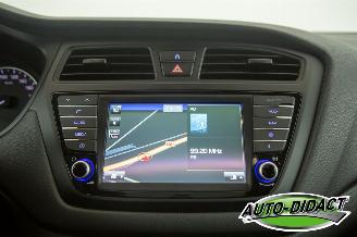 Hyundai I-20 Coupé 1.0 69.916 km Open Pano Clima Navi Camera picture 7