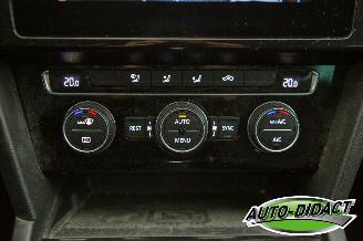 Volkswagen Passat 1.5 TSI Automaat Clima Navi Comfort Business picture 10