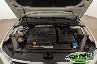 Volkswagen Passat 1.6 TDI Automaat Clima Navi Comfortline Business picture 31