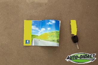 Peugeot 107 1.0-12V XS picture 30