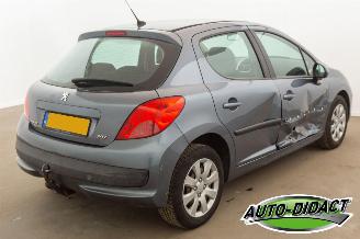 Peugeot 207 1.4-16V Airco Color-line picture 4