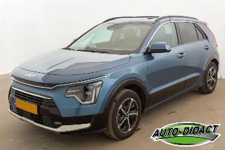 krockskadad bil auto Kia Niro 1.6 GDi Hybrid 29.407 km Elek Dak DynamicPlusLine 2024/7