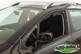 Peugeot 2008 1.2 Active 118.099 km Navi Airco picture 32