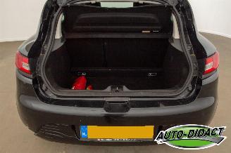 Renault Clio 0.9 TCe Expression picture 30