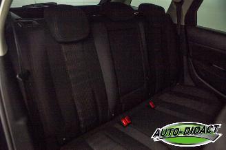 Peugeot 308 1.6 HDI Automaat Clima Navi Féline picture 19