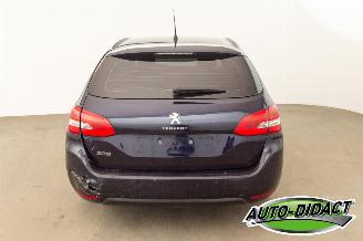 Peugeot 308 1.6 HDI Automaat Clima Navi Féline picture 34