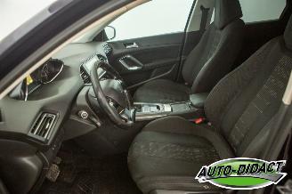 Peugeot 308 1.6 HDI Automaat Clima Navi Féline picture 23