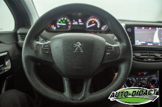 Peugeot 208 1.2 PureTech 90.306 km NAP Airco Navi Blue Lion picture 5