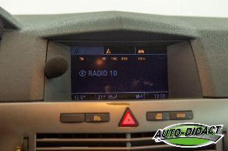 Opel Astra GTC 1.8 Automaat Clima Executive picture 7