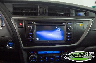 Toyota Auris Touring Sports 1.8 Hybrid Clima Navi Camera Pano Executive picture 9