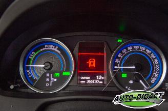 Toyota Auris Touring Sports 1.8 Hybrid Clima Navi Camera Pano Executive picture 6