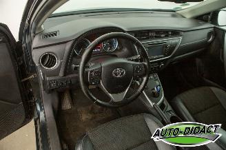 Toyota Auris Touring Sports 1.8 Hybrid Clima Navi Camera Pano Executive picture 25